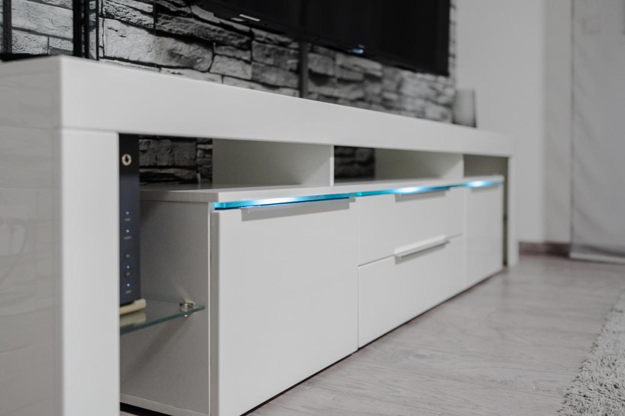 Modern - Ruhige Lage - Zentrumsnah - 2-Zimmer Apartment Хорб ам Некар Екстериор снимка